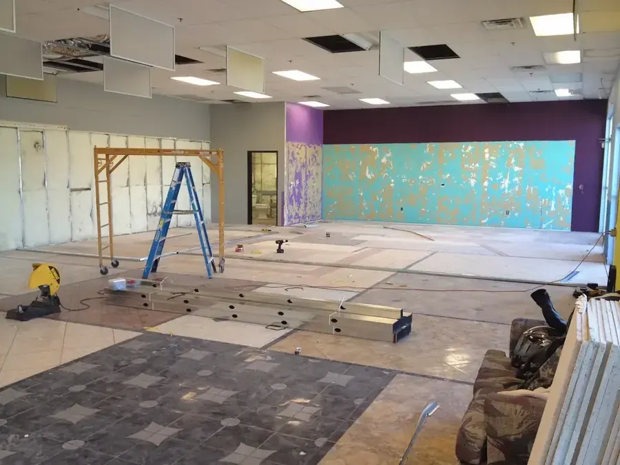 Commercial water damage restoration in a northeast Valley building